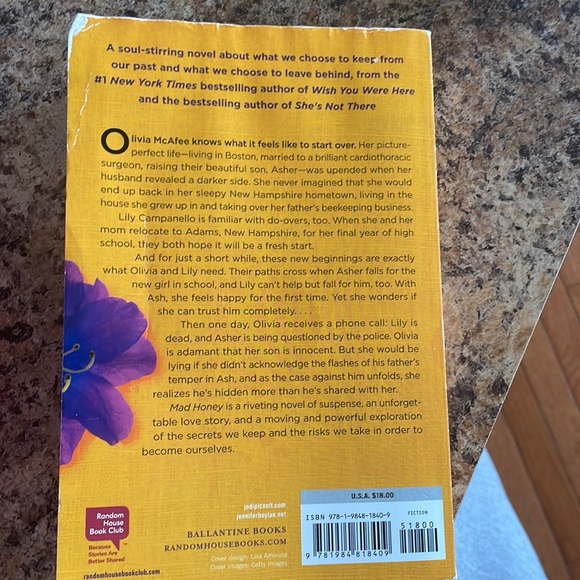 Mad Honey- A novel by Jodi Picoult - Picture 2 of 2